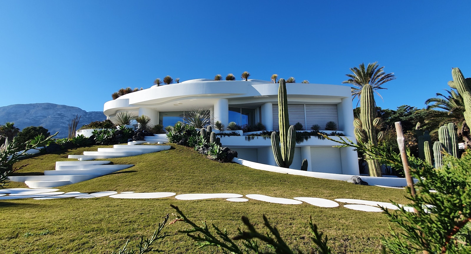 Design avant-gardiste : exploration des tendances actuelles en France dans la construction de villas contemporaines