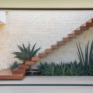 Les escaliers dans les villas contemporaines : allier fonctionnalité et sculpture architecturale